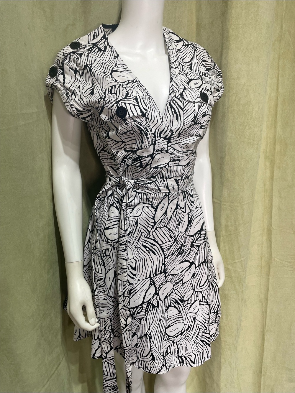 Black & White Printed Tie-Waist Mini Dress